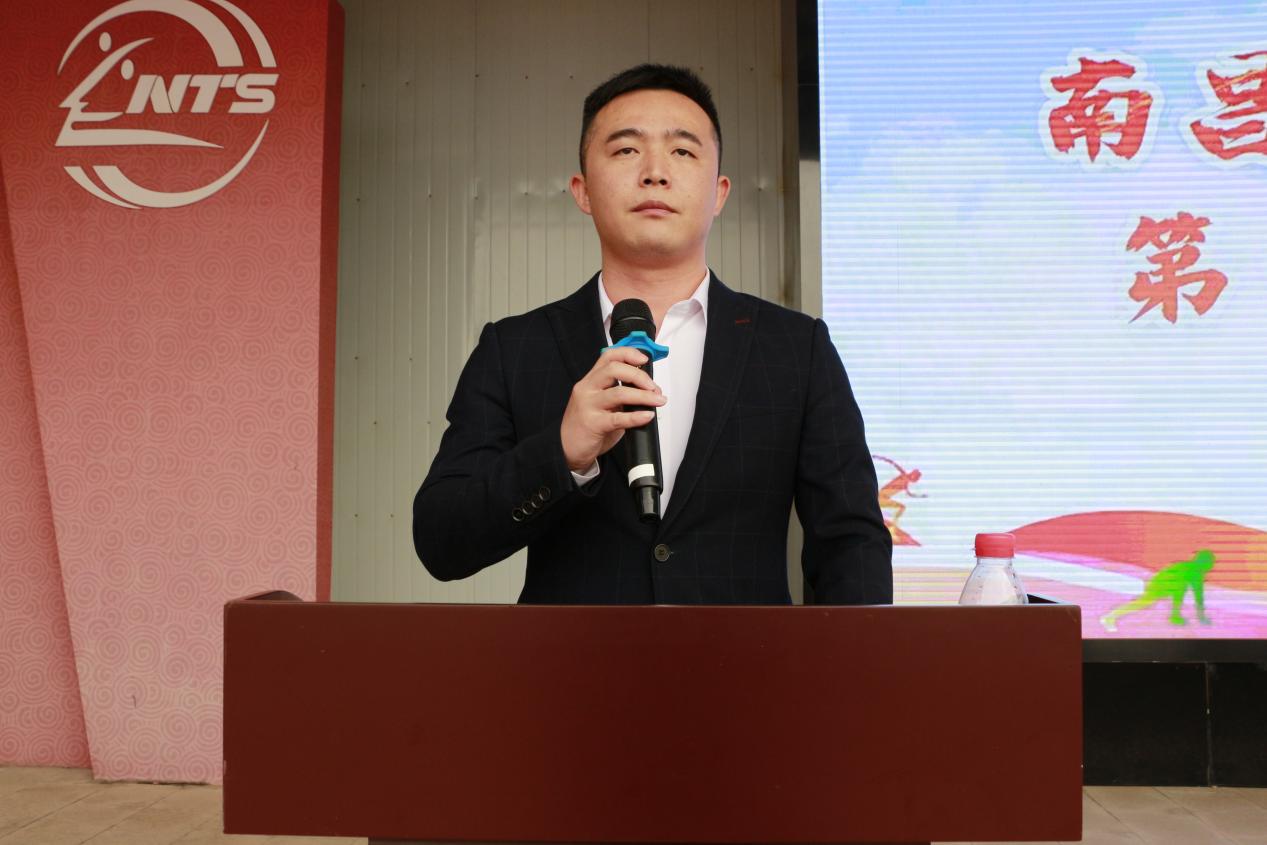 南昌向遠(yuǎn)軌道技術(shù)學(xué)校第十五屆運(yùn)動(dòng)會(huì)盛大開幕