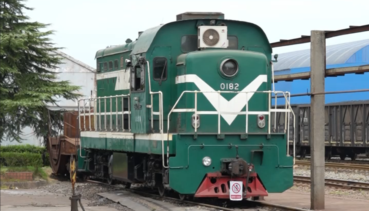 重磅!南昌向遠(yuǎn)軌道學(xué)校方大特鋼火車司機(jī)定向班火熱報名中!