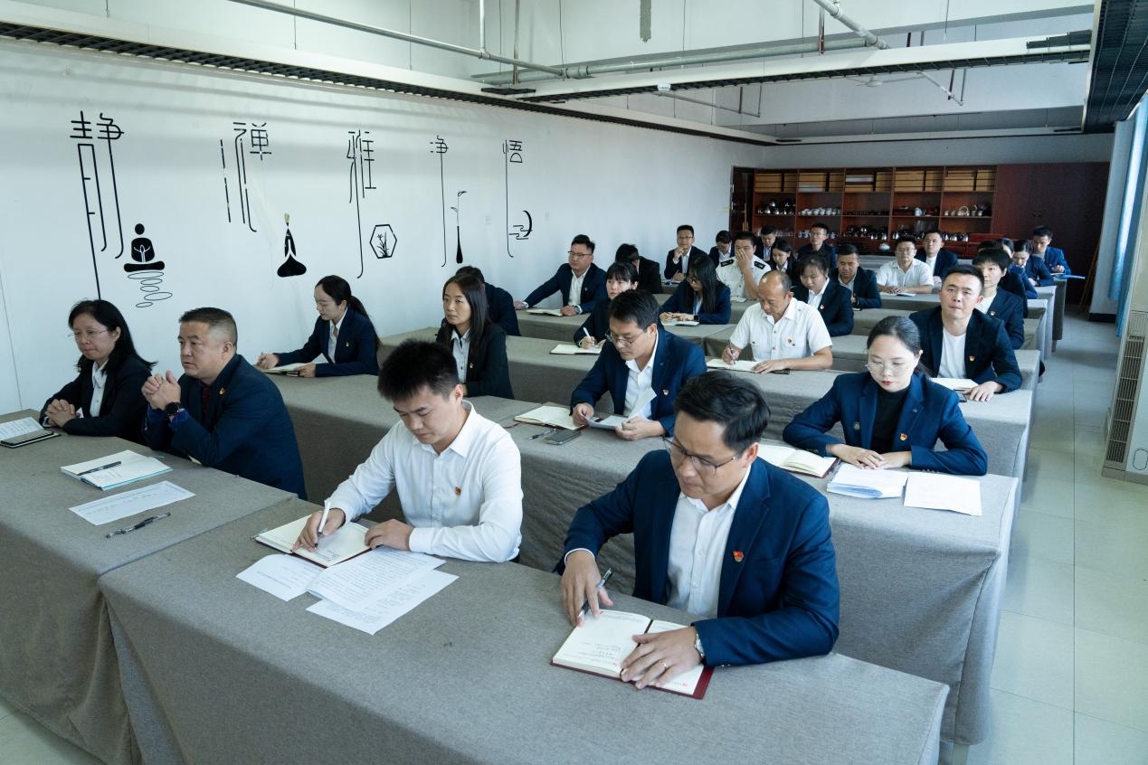 中共南昌向遠(yuǎn)軌道技術(shù)學(xué)校支部委員會(huì)召開換屆選舉大會(huì)