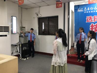 南昌向遠軌道技術(shù)學校學生報名火爆